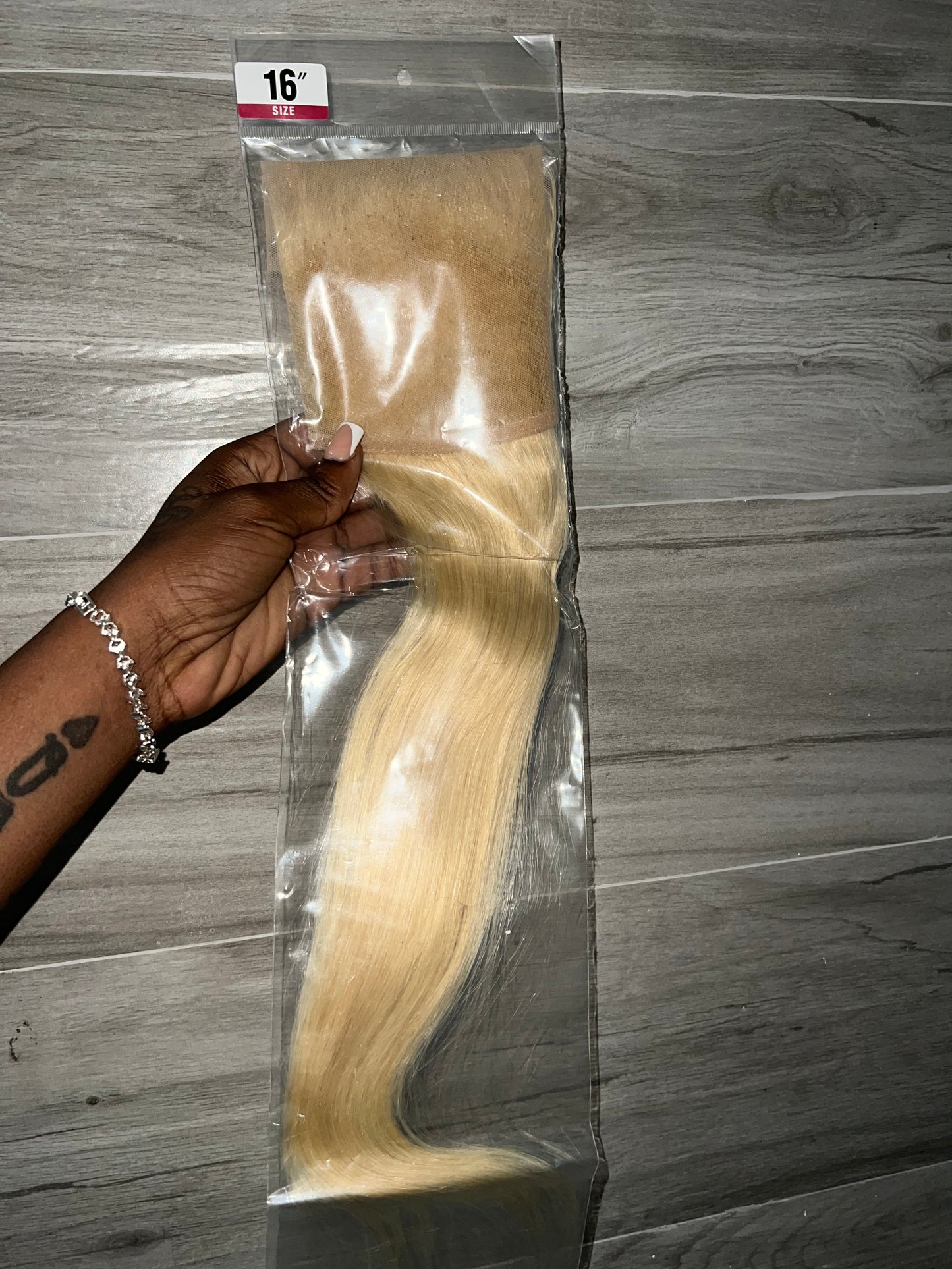 16” blonde frontal single 12A $16,500 JMD