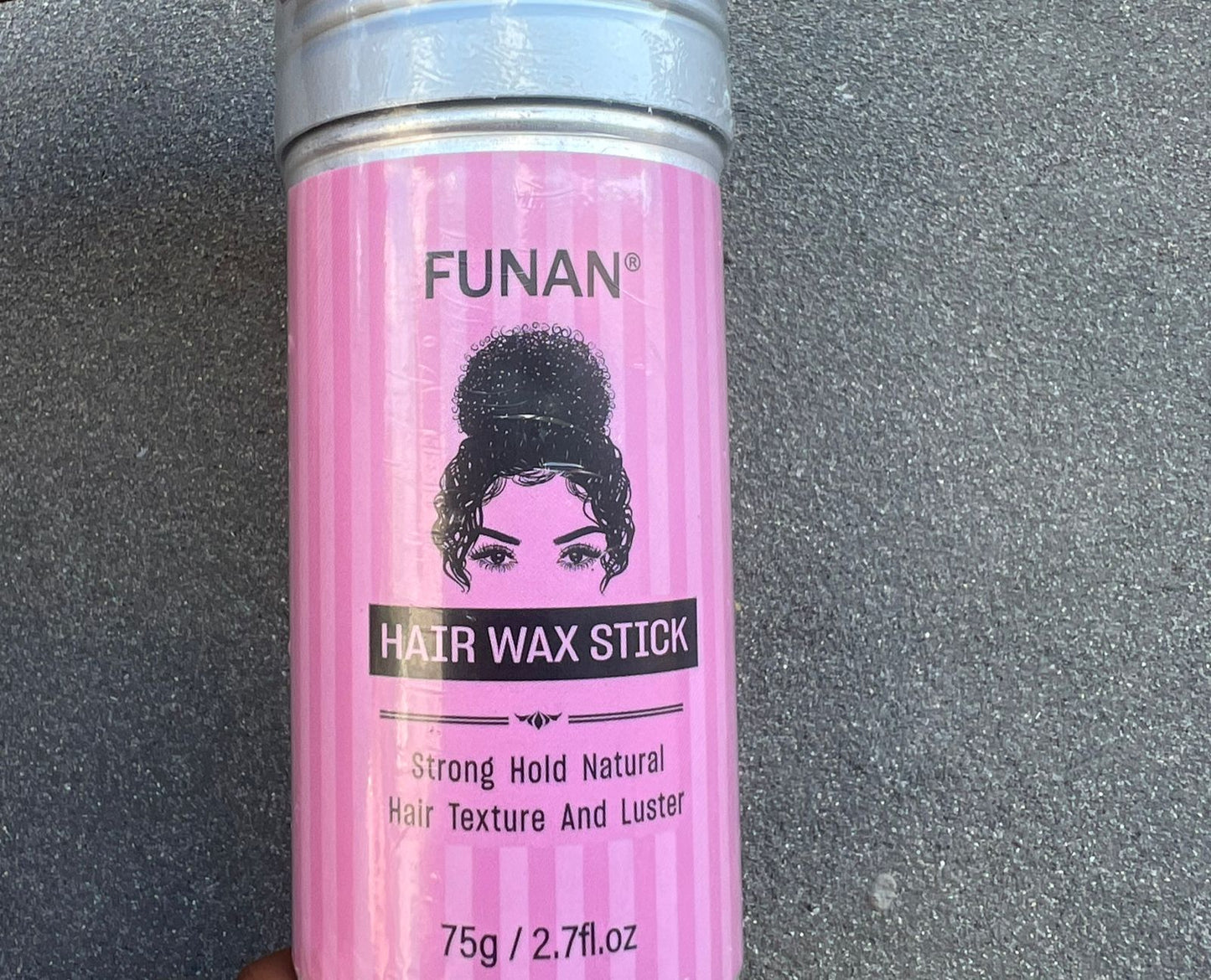 WAX STICK Designed to make your styling routine easier, Sleek Stick is a game-changer for anyone seeking a hassle-free solution to smooth frizz and flyaways.